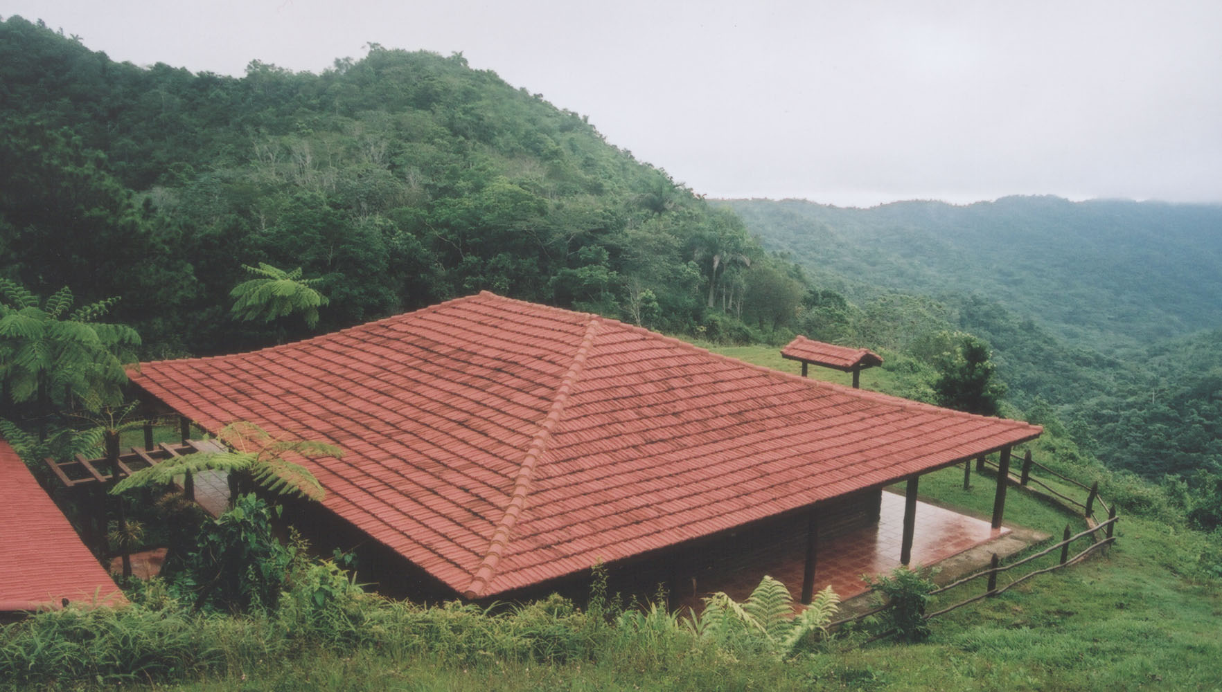 The new Darwin Building at La Sabina, Alturas de Banao